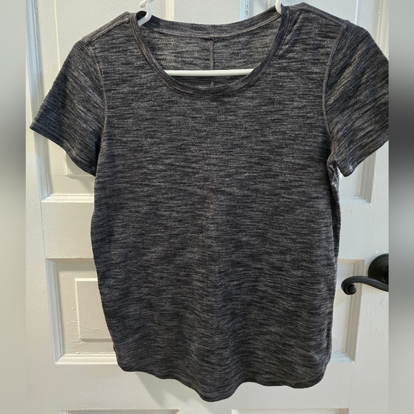 Lululemon short sleeve top - Picture 1 of 3